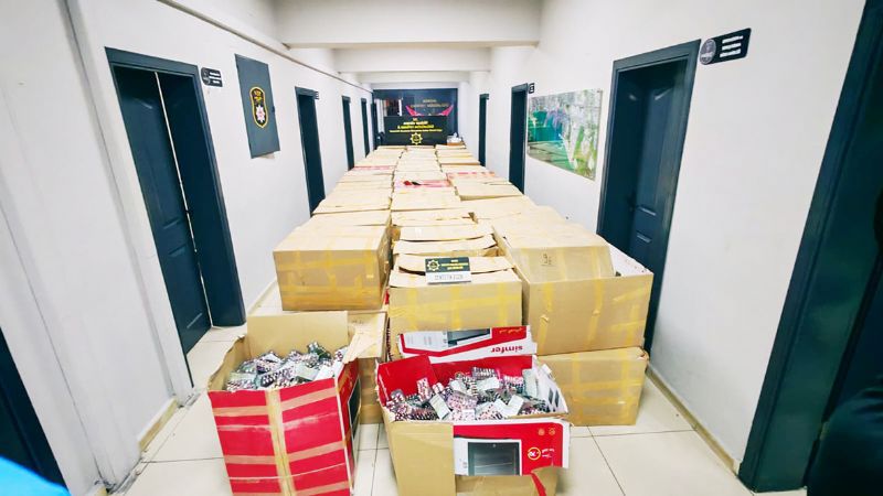 Mersin�de 2,2 milyon adet sentetik ecza ele ge�irildi