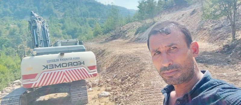 Muhtar, bir kadn tarafndan silahla vuruldu...