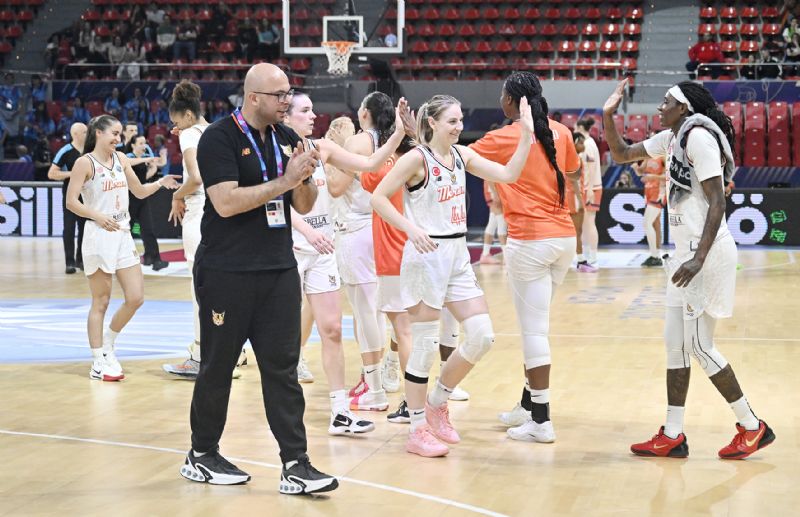 Mersin yar finalde...