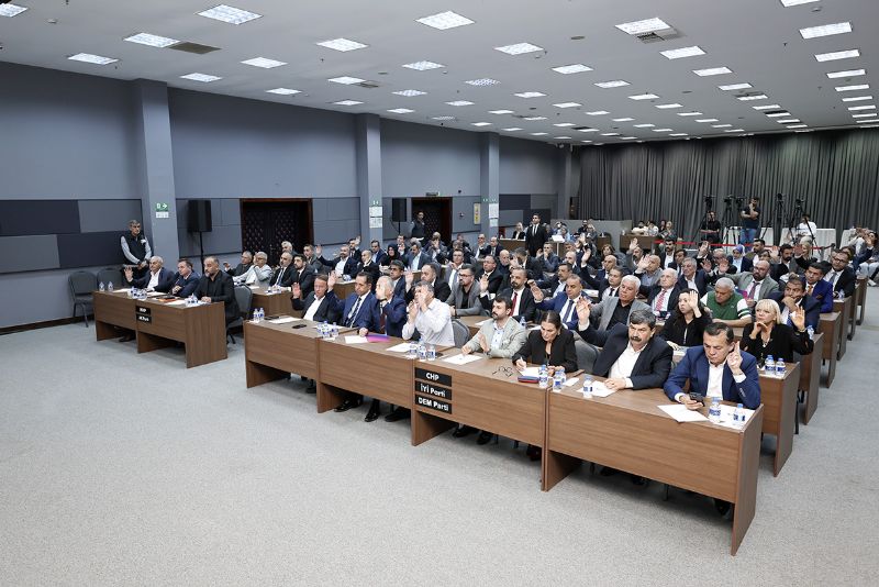 Bykehirde 79 kiilik  meclisin 70i deiti ...