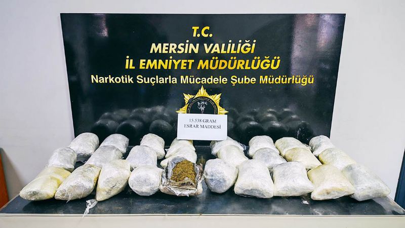 Mersin�de 15 kilo 538 gram esrar ele ge�irildi