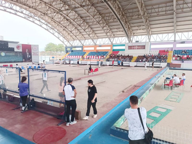 Boccenin bakenti  Mersinde byk yar...