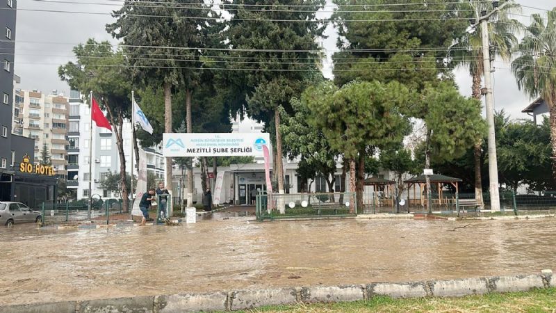 �Mersin afet senaryolar� haz�rlayarak aksiyon almal��...