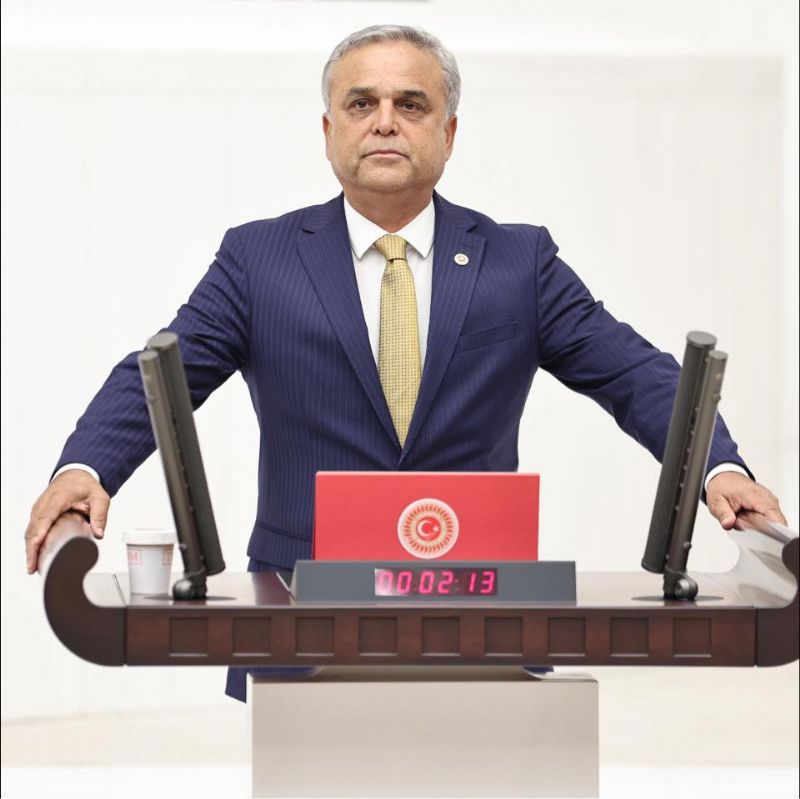 Milletvekili �ak�r: �AK Parti�ye ge�iyorum�...