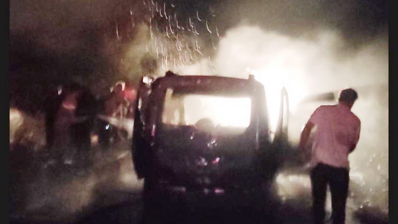 Seyir halindeki ara� alev topuna d�nd�...