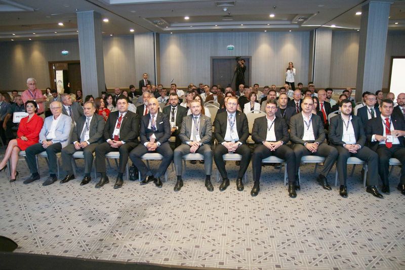 Perakendeciler Mersin’de bulutu...