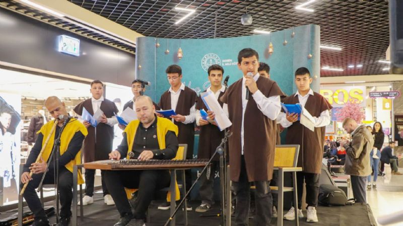 Gemiten gnmze Ramazan gelenekleri sergisi ald...