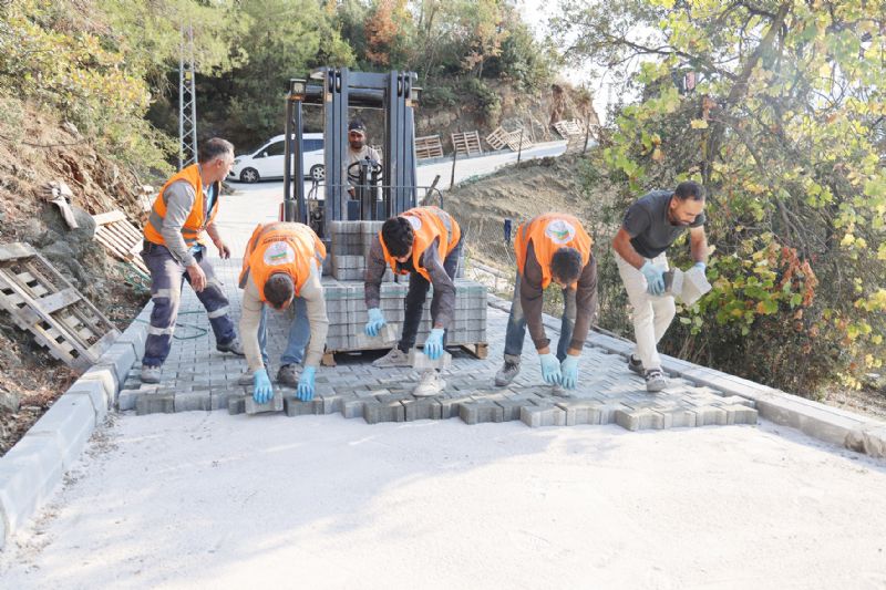 Toroslar�da yol ve kald�r�m �al��malar�nda h�z kesmiyor...