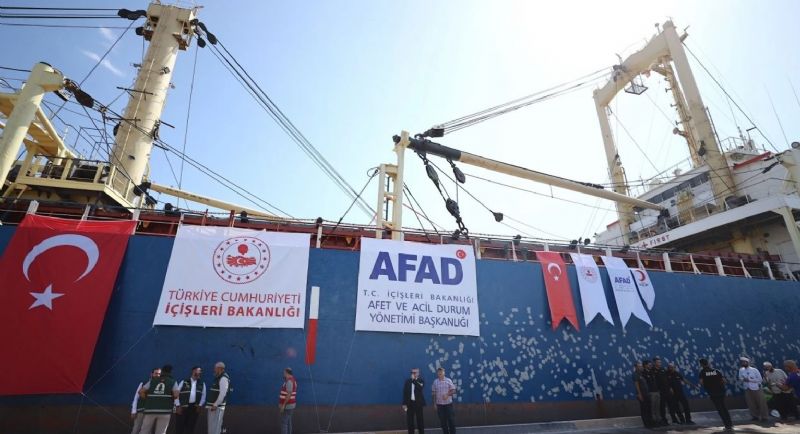 Mersin�den Sudan�a yard�m gemisi u�urland�...