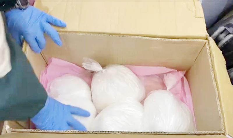 Mersin polisinden  dev uyuturucu baskn!