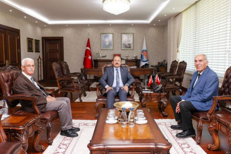 Tarsus Cemevinden Vali Pehlivan�a ziyaret...