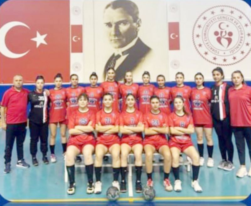 Mersin kadnlar  hentbolda iddial ...