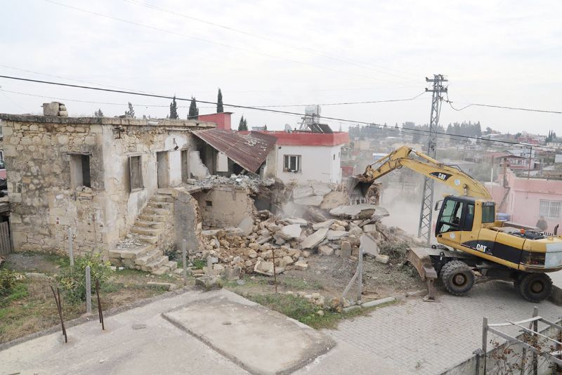 Metruk binaya kontroll� y�k�m