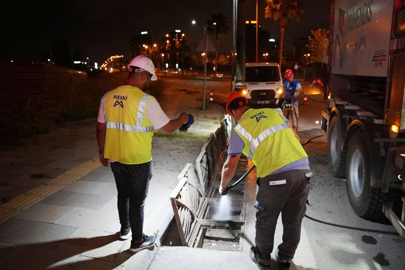 Ya�mur yollar� g�le �evirdi