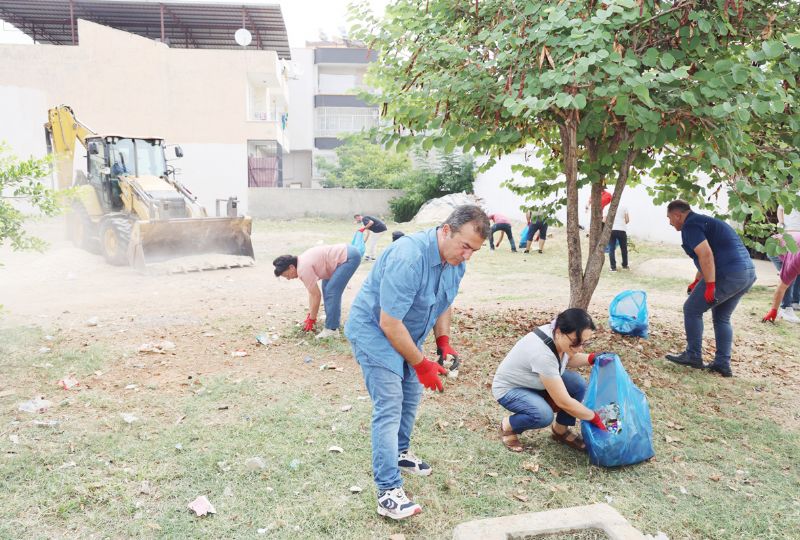 Toroslar�dan mahalle temizli�i...