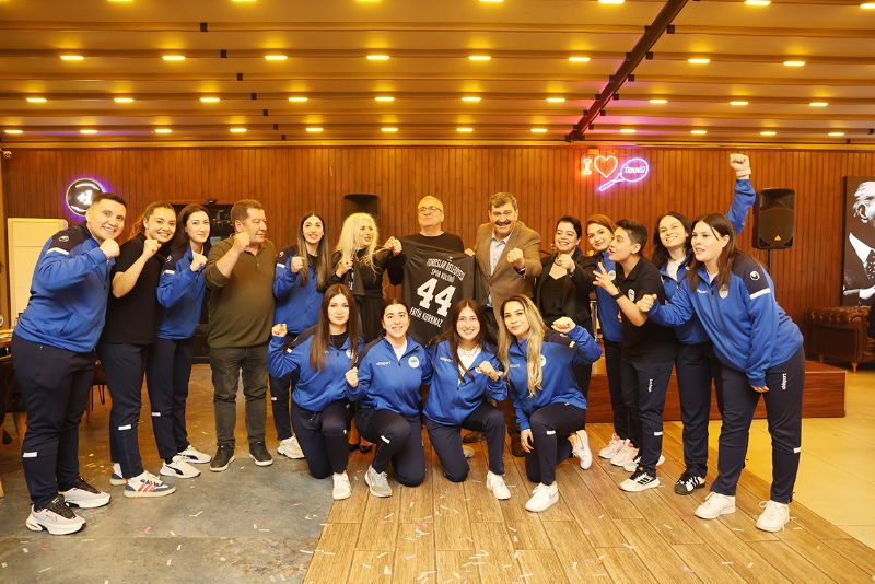 Toroslar Hentbol Tak�m� hedefe kilitlendi...