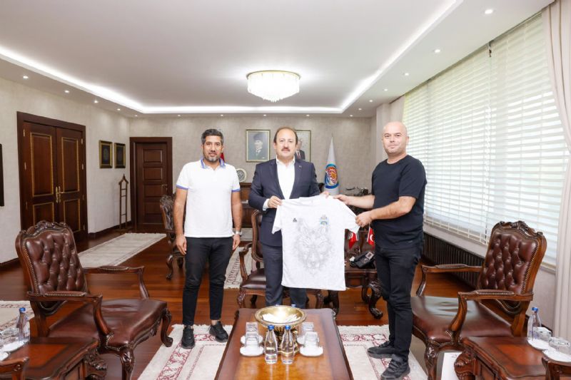 Homurlu�dan Vali Pehlivan�a ziyaret...