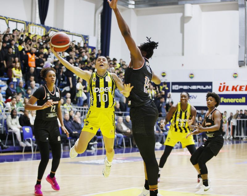 BK Mersine, Fener elmesi...