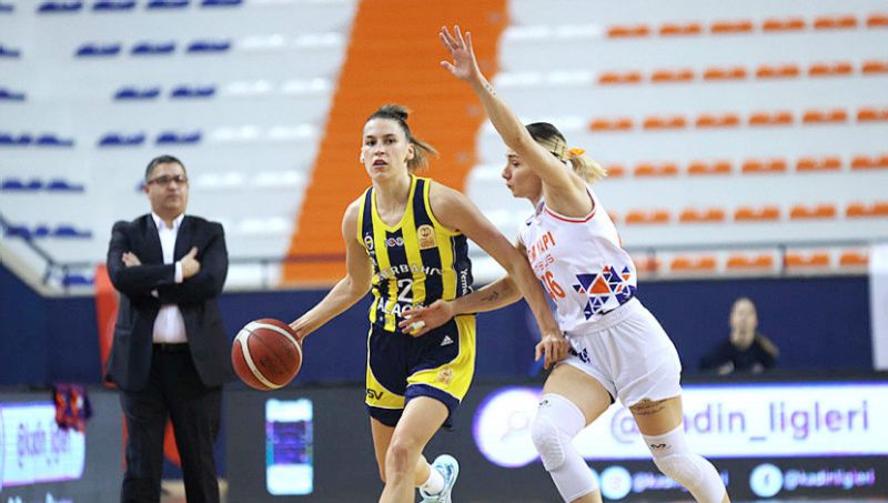 Fenerbaheden Tarsusa byk darbe...