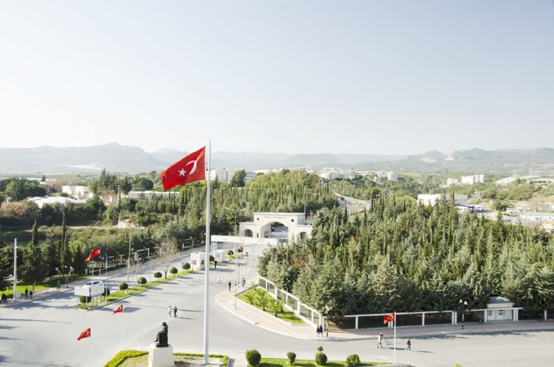 Mersin niversitesinde dolu kadroya atama iddias...