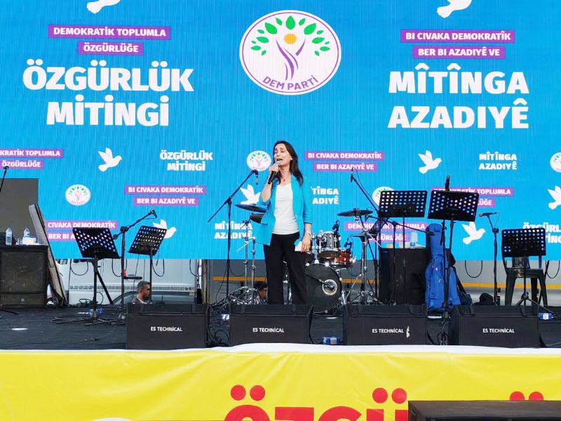 DEM Parti Mersin�de miting yapt�
