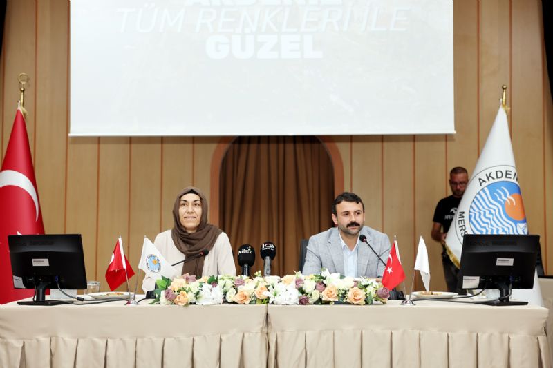 Hizmet bekleyen Akdeniz�de  g�ndem bor� ve kayyum!...