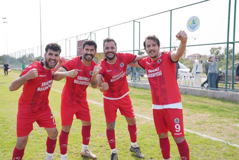 Erdemli play-off iddias�n� s�rd�r�yor...