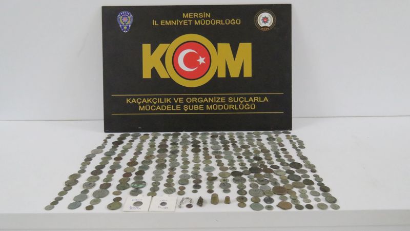 Tarihi eser kaaklar  polisten kaamad...