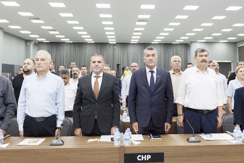 Silifke�nin yeni ba�kan� K�kten ilk kez meclise kat�ld�