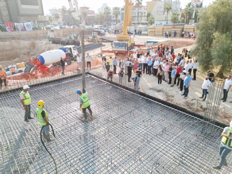 B�y�k kent k�t�phanesi ve oyuncak m�zesinin temeli at�ld�...