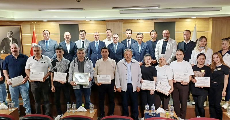 Turizmcilere hijyen ve misafir memnuniyeti e�itimi verildi...