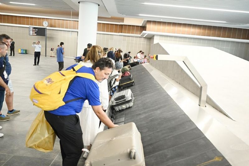 �ukurova Havaliman� 24 saatte 11 bin yolcuya  hizmet verdi...