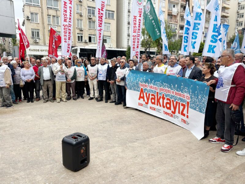 Karanla teslim olmayacaz...