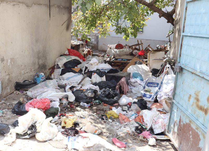 Toroslar�da ��p eve temizlik operasyonu...