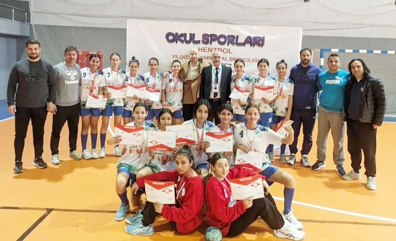 Mersin Yldzlar Hentbolda finalde ...
