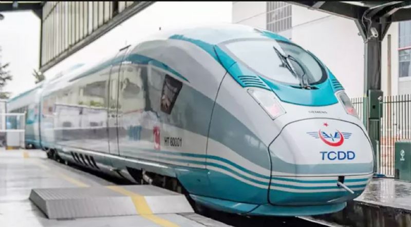 Mersin�de demiryolu yat�r�mlar� s�r�yor...