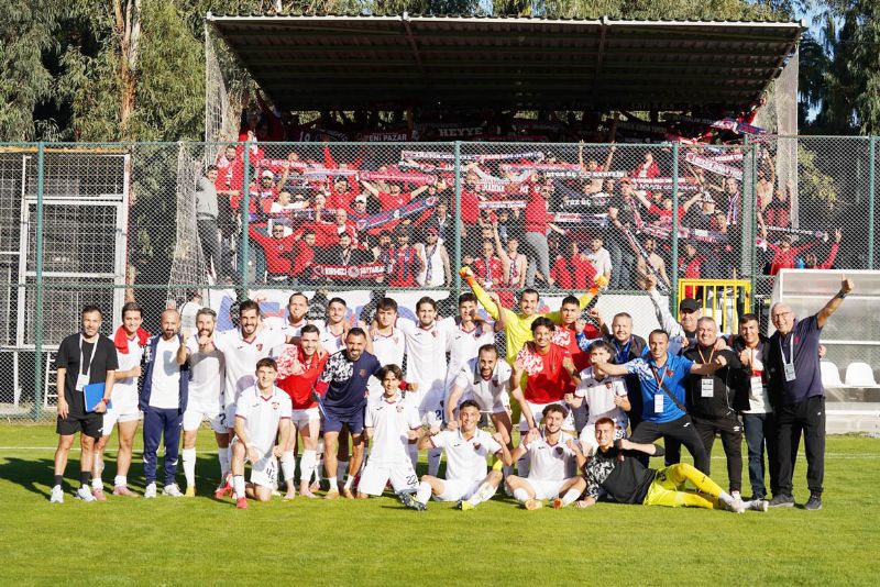 Mersin futbolu ��k�yor...