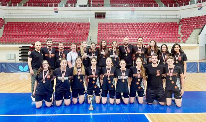 Mersinli sultanlar  Konya�da T�rkiye 2�si oldu...