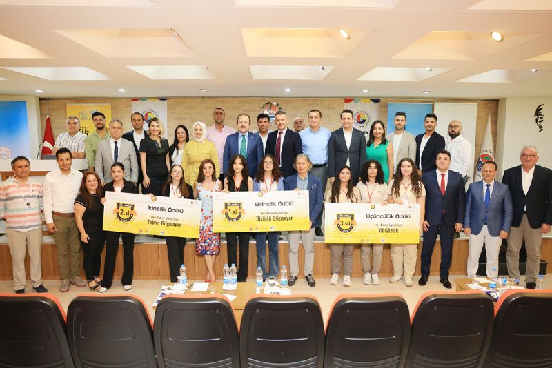 Fikir Otob�s� �d�lleri sahiplerini buldu...