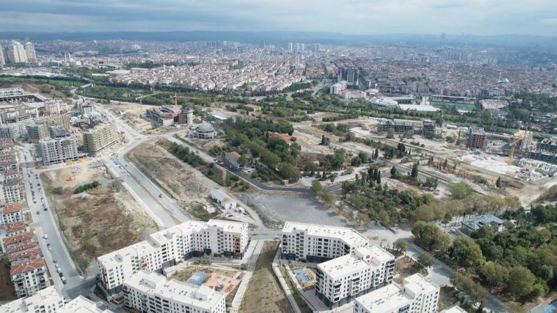 �ere Bakanl���  Mersin�de arsa sat�yor...