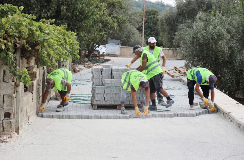 Toroslarda yol ata sryor ...