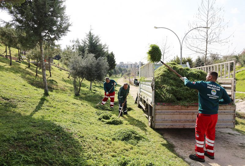 Toroslarda park ve yeil alanlar bakmdan geiyor...