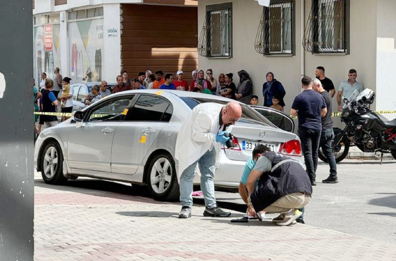 Toroslar’da otomobile silahl� sald�r�...