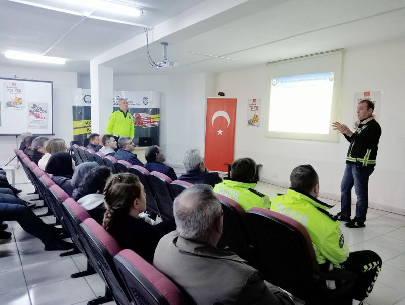 Trafik ekipleri servis ofrlerine eitim verdi ...