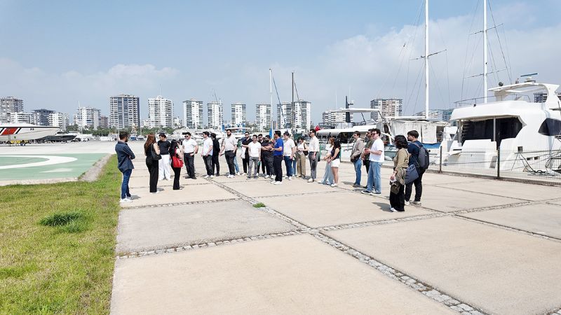 Mersin Marina gelece�in denizcileri ile bulu�tu...