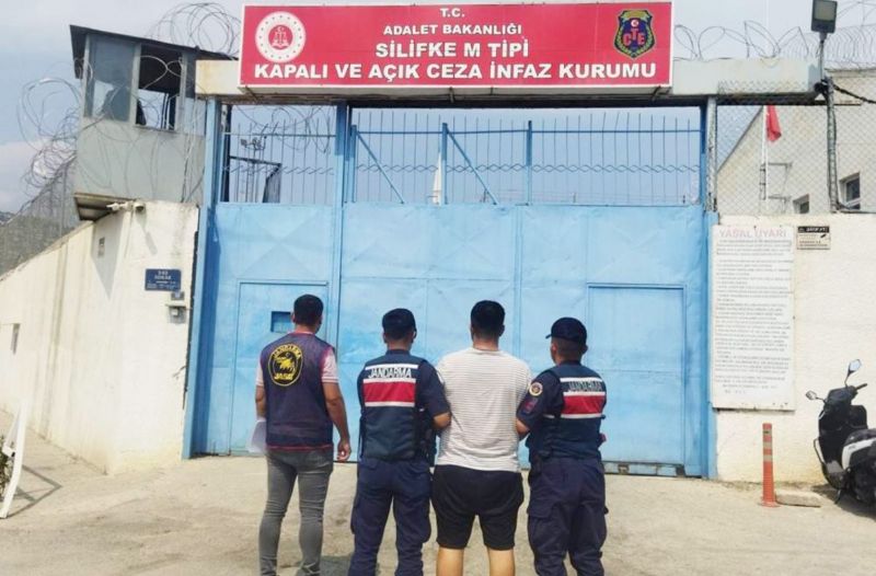 Mut ve Erdemli�de aranan �ah�slar yakaland�...