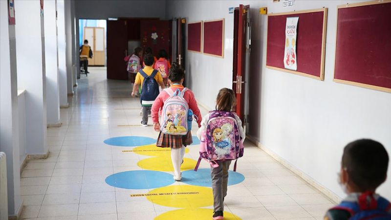 �E�itimde e�itsizlikler derinle�ti, sorunlar b�y�d�� ...