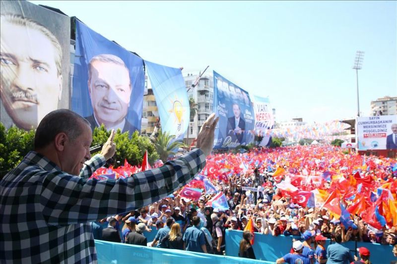 AKP�nin Mersin kongreleri ba�l�yor...