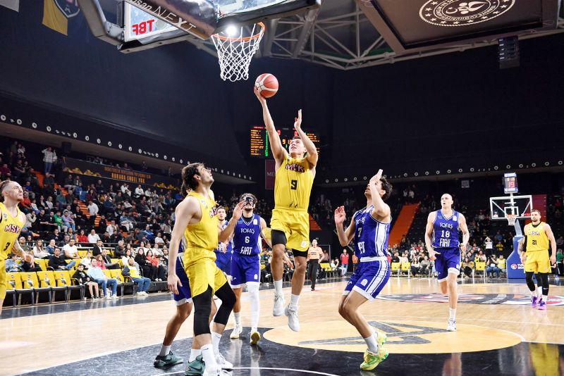 Mersin Spor, savunmayla kazand...