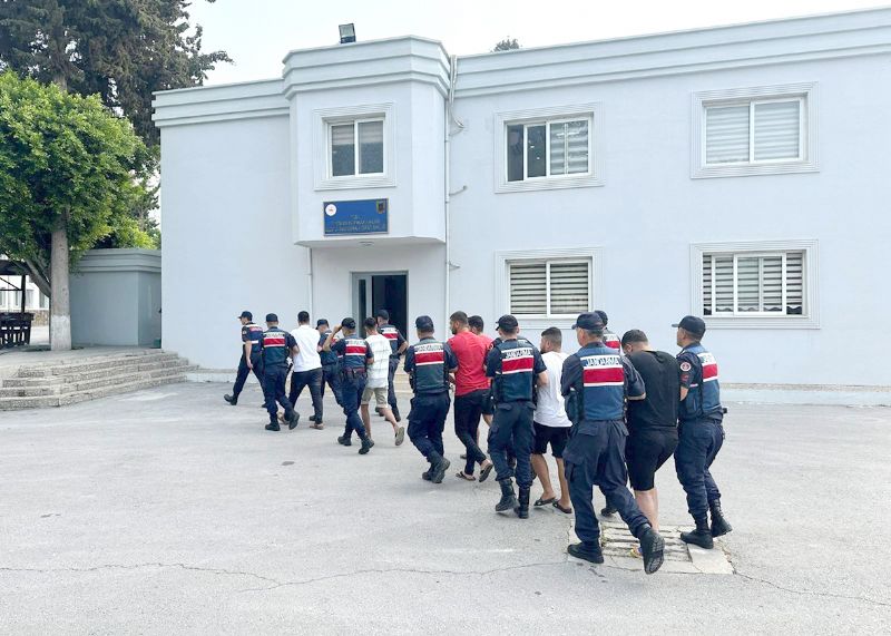 Mersin’deki cinayete 10 tutuklama...